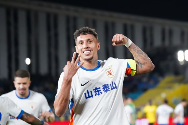 鲁媒：泰山外租小将弘扬拉风，克雷桑收受治疗下轮能否出场待定